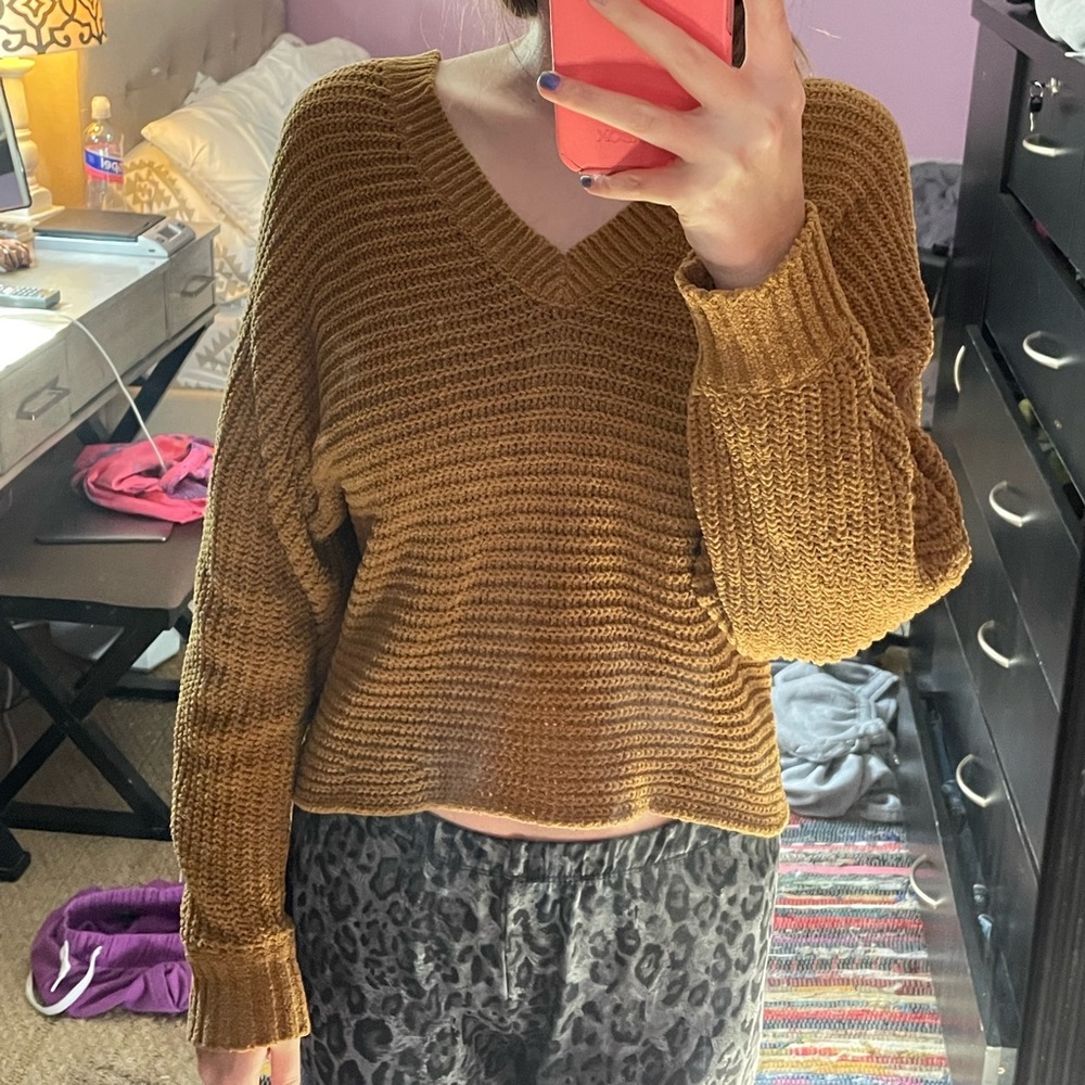 American Eagle sweater